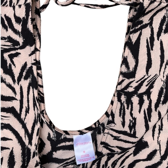 Swimsuit cover up - Picture 5 of 9